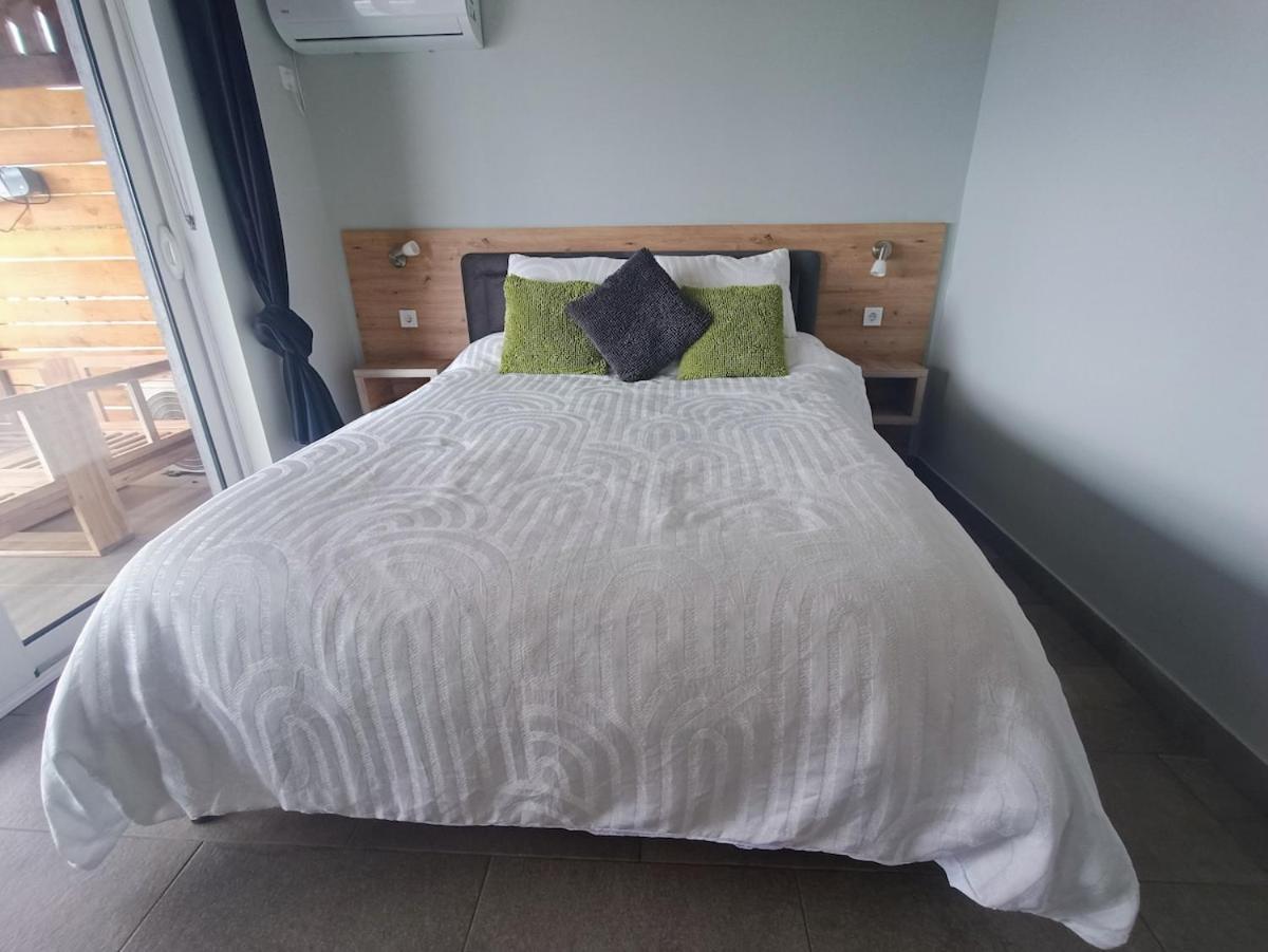 Carefree Apartments Улцинь Экстерьер фото