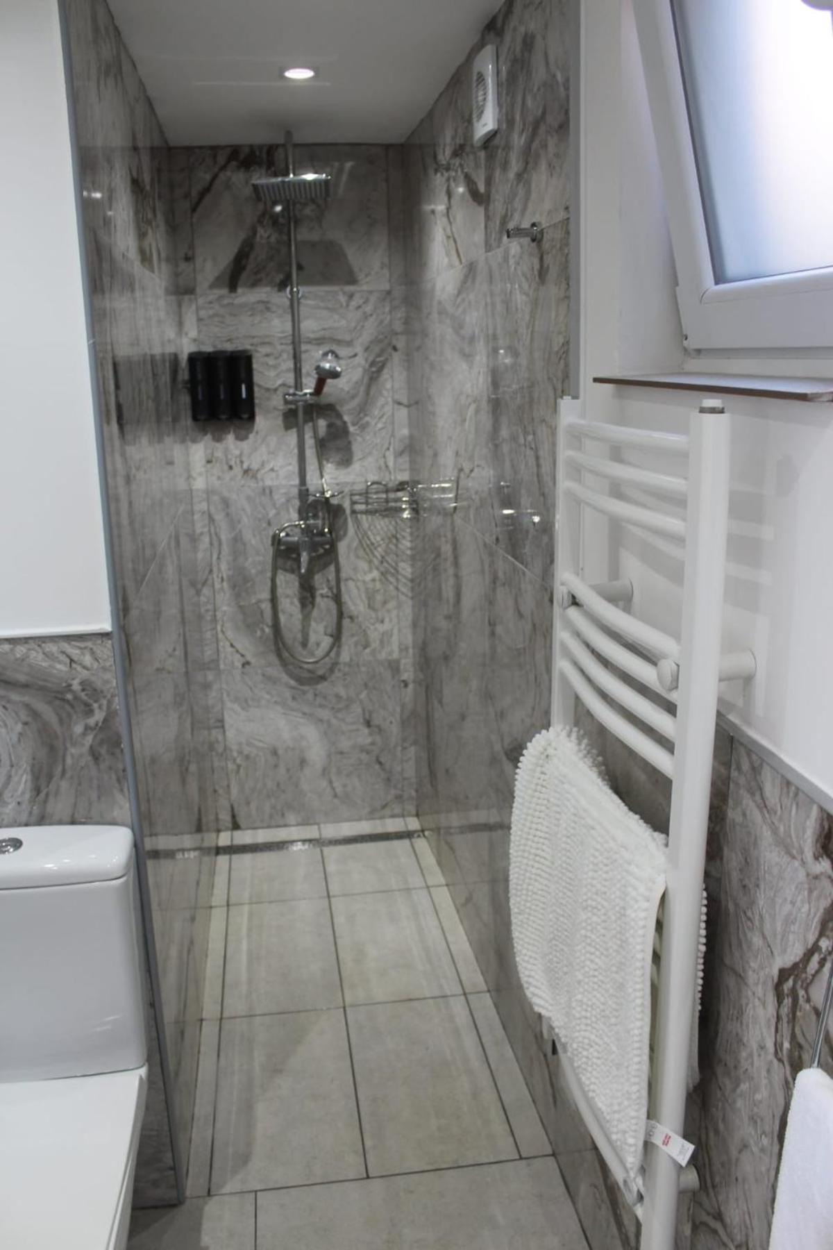Carefree Apartments Улцинь Экстерьер фото