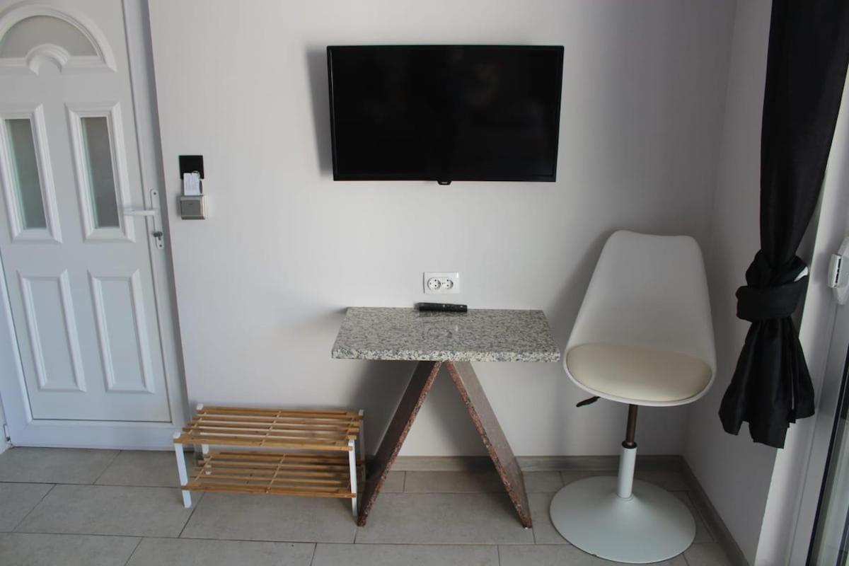 Carefree Apartments Улцинь Экстерьер фото